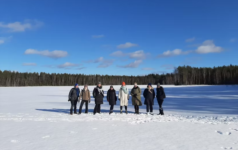 Winter wonderland hike - Image 5